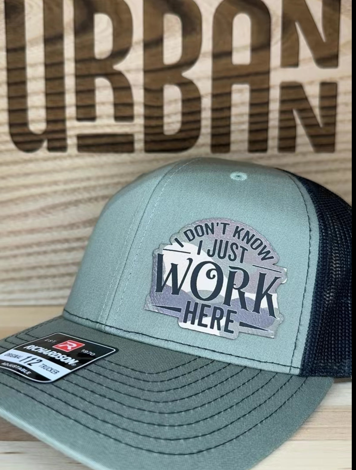 I Don't Know I Just Work Here Hat