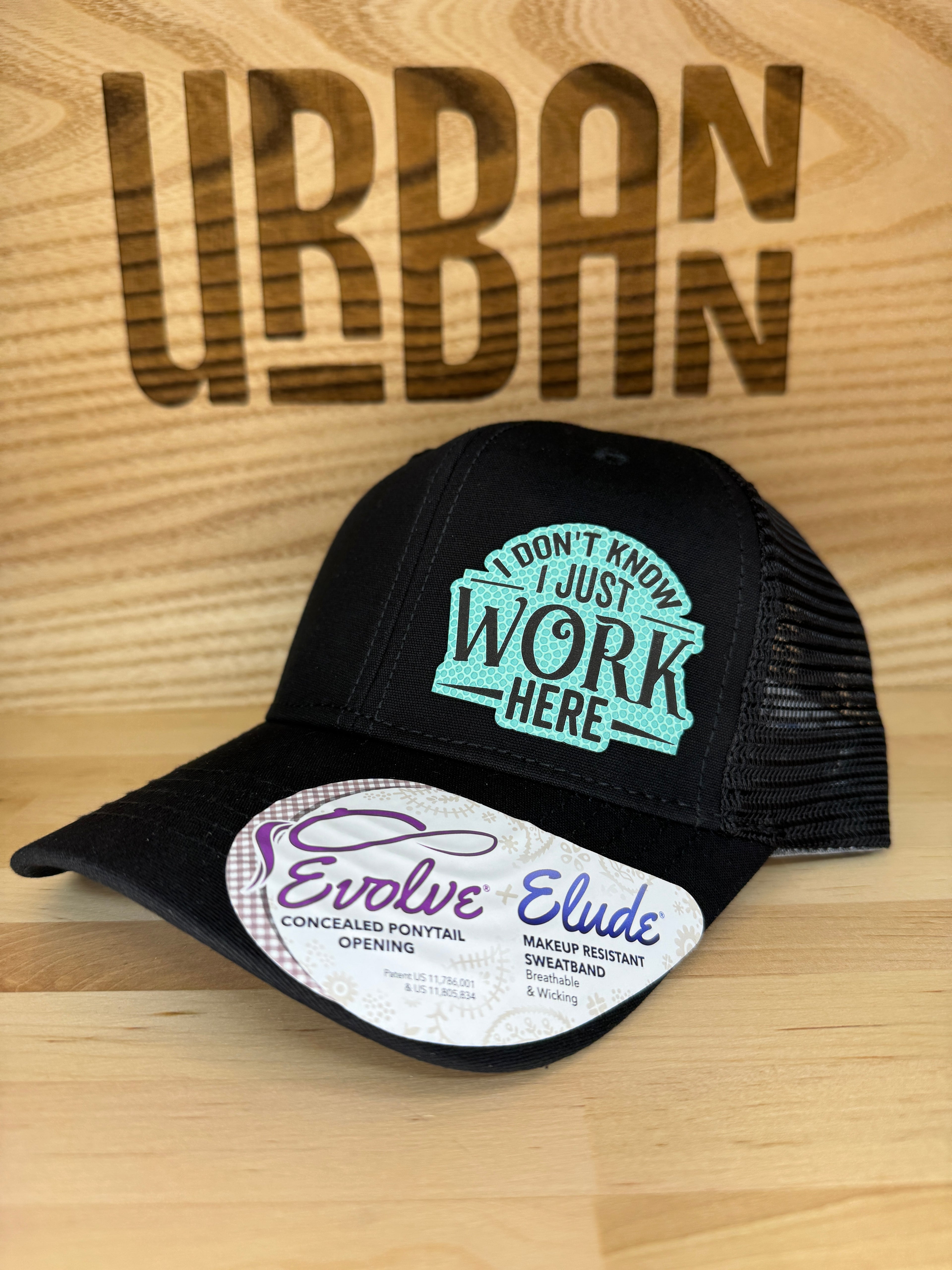 I Don't Know I Just Work Here Hat