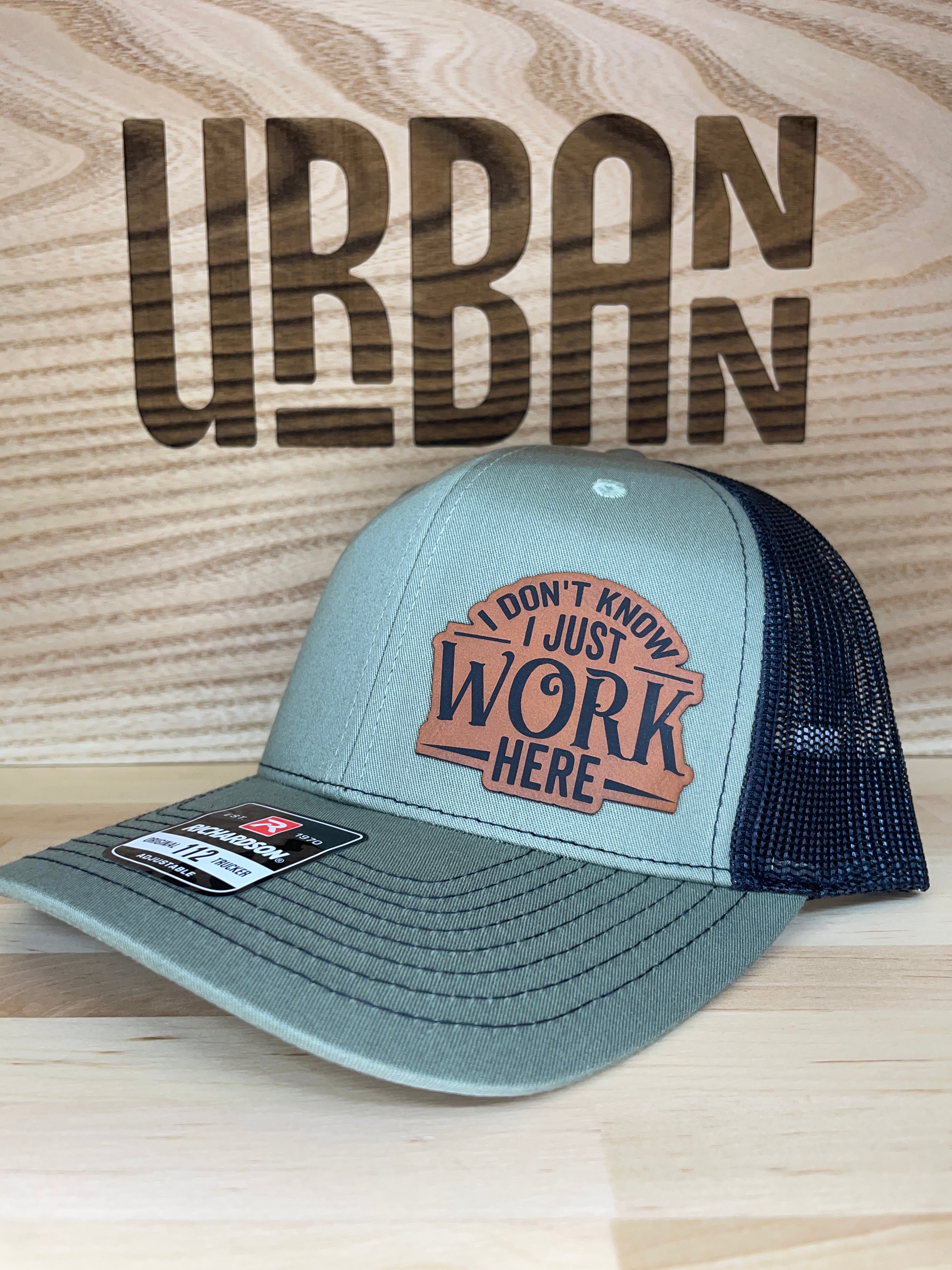 I Don't Know I Just Work Here Hat